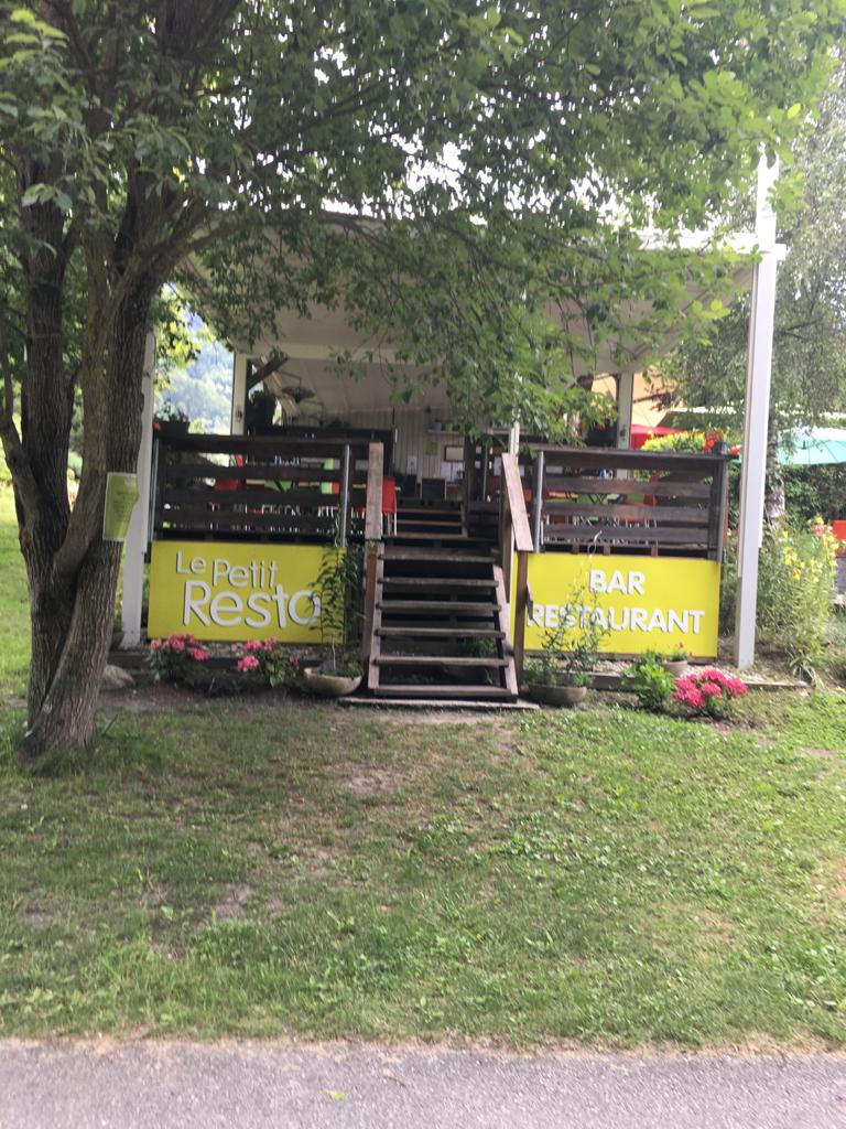 Landry is the perfect destination this Summer. Le Petit Resto for good alfresco eating and H2O Rafting for the ultimate water experience! #tuesdayvibe #watersports #frenchalps