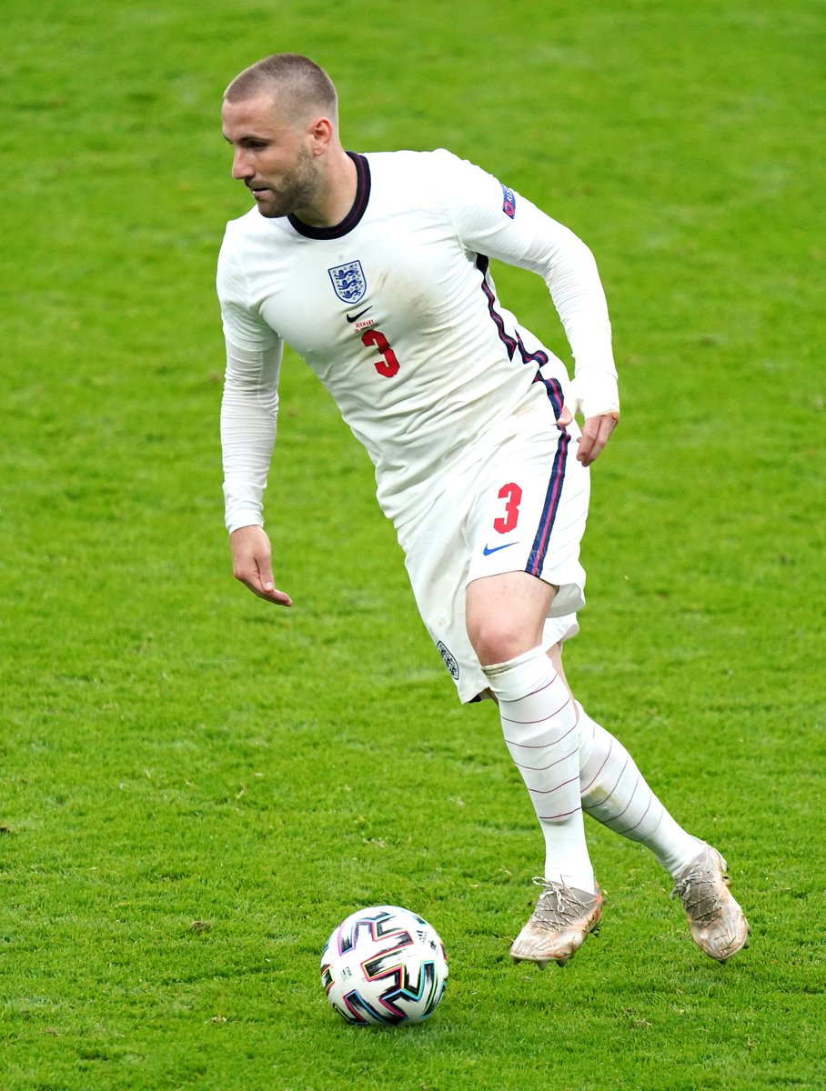 sportbible's tweet photo. Roberto Carlos on Luke Shaw 🗣️: “You can see he’s very motivated, his performance against Ukraine was very good. He’s been improving each game. I think he’s got everything to get to the top. He’s the left-back for England - that in itself says a lot." https://t.co/9wPnbBvD54