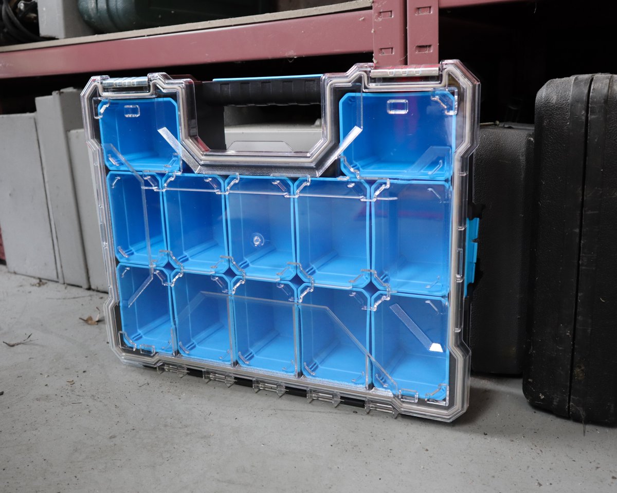 OptimaxxUK's tweet photo. Sick of carrying around boxes of screws on site? We've got a solution for you, the OPTIMAXX Maxi case! With 12 compartments, it is Ideal for storing a large number of screws, what are you waiting for? Pick yours up now! https://t.co/y2EVb5SQvr
#OptimumDesign
#MaximumPerformance https://t.co/dREHIVHH3r