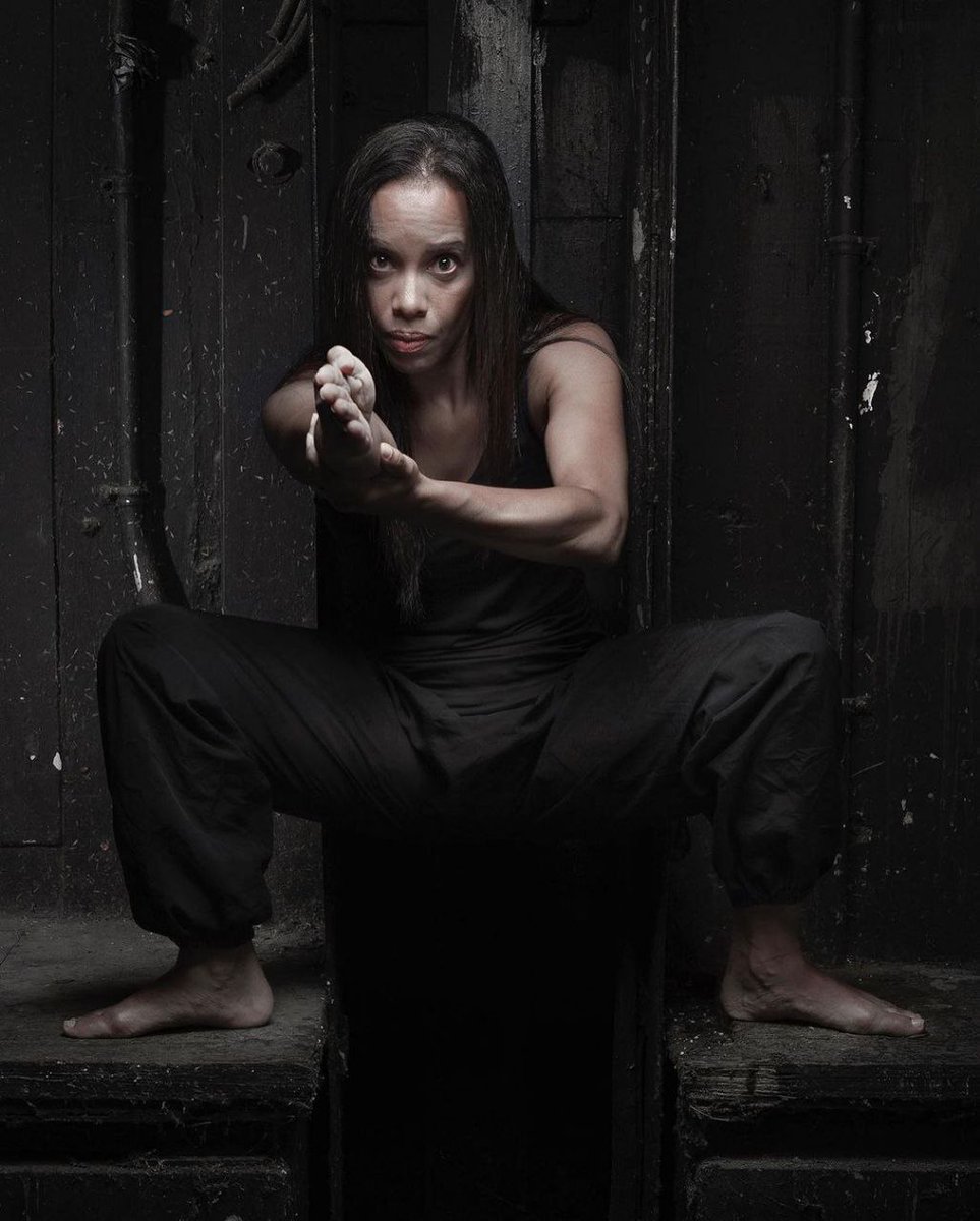 GENTE QUE DA LA BATALLA
Elenco de #AlDescampado, ante la mirada de @orlandomonteleone

María Natividad González / <a href="/marianattyg/">Maria N. Gonzalez</a>
Caracas. + 20 años de experiencia. Bailarina de la Compañía Nacional de Danza