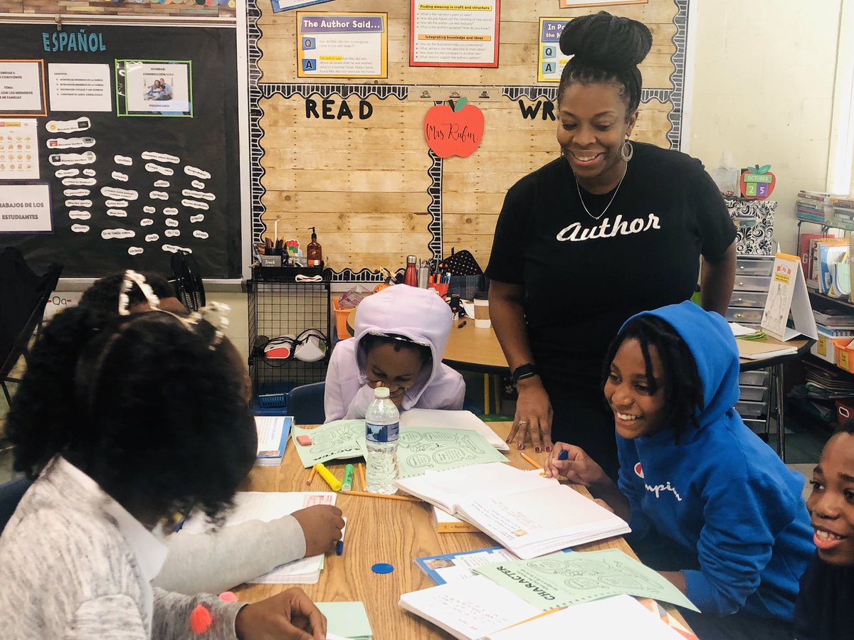 CHES_TAG's tweet image. Today we are wishing a very Happy Birthday to Mrs. Rubin!! @mrsrubinsworld 
Thank you for being a part of our #CHESTAGTEAM. Your light continues to shine through your creativity, your classroom structure and your nurturing spirit! Continue to Rock on! #chesRubin5 #CHESROCKS