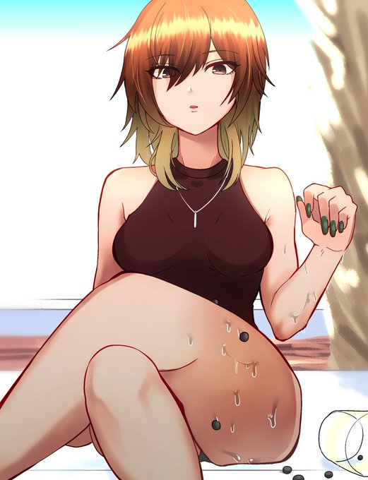 🧋こぼしちゃった美琴さん…
水着でよかったね…………

#緋田美琴 #シャニマス 