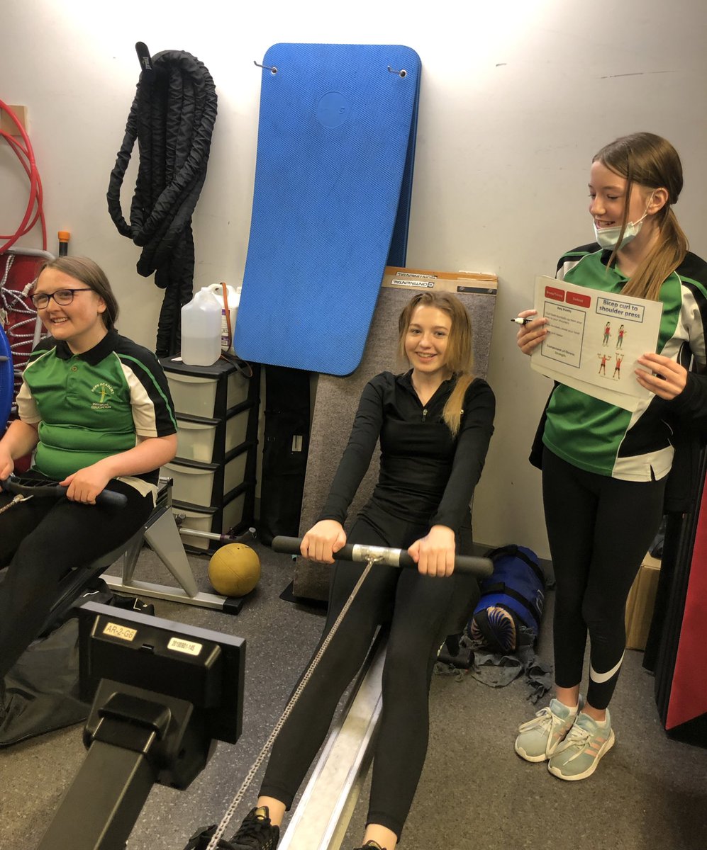HopeAcademyPE's tweet photo. Our Y7 pupils taking part in a gym session focusing on personal training for careers day! 💪🏽🏋🏻 🏃🏼‍♀️ @Hope_Academy 
@hope_careers  @HopeClassof2025 https://t.co/qdJV5wcU90