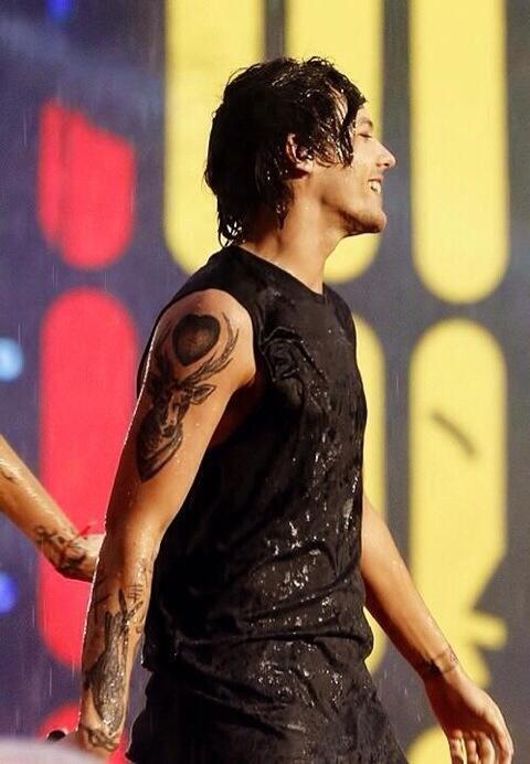 LT_throwback's tweet image. 📌 Today in 2014 Louis played in Turin with the boys!