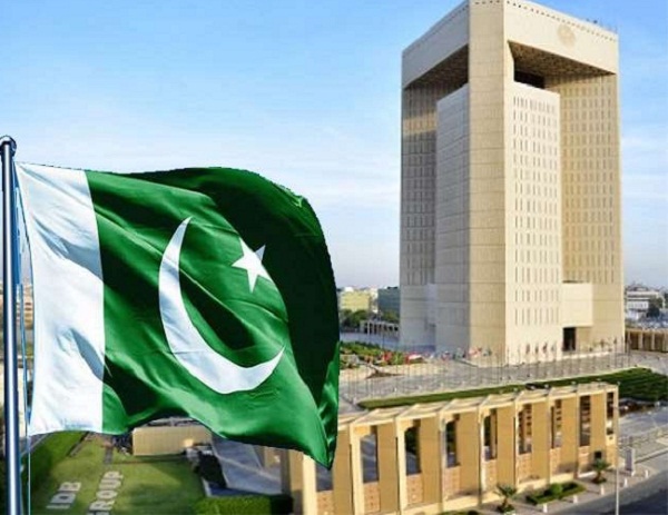 JagbaniOnline's tweet image. ਆਰਥਿਕ ਮੰਦੀ ਨਾਲ ਜੂਝ ਰਹੇ ਪਾਕਿ ਨੇ ਹੁਣ IDB ਤੋਂ ਲਿਆ ਅਰਬਾਂ ਡਾਲਰ ਦਾ ਕਰਜ਼
jagbani.punjabkesari.in/international/…
#PakistanGovernment #SaudiArabia #IslamicDevelopmentBank #Loan