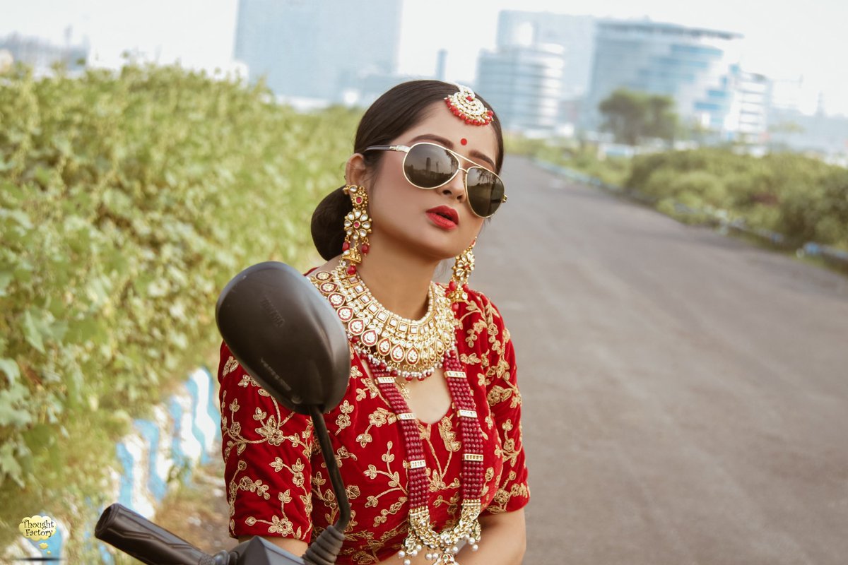 ThoughtFactory5's tweet photo. #bride #bridetobe #bridallook #bridal #woman #royalbride #fashion #bridalfashion #professional #shooting #model #photography #picoftheday #pic #photographer #style #indianbrides #traditionallook #trending #viralpost #viral #thoughtfactory ©️ All Rights Reserved https://t.co/0cXBpevDEL