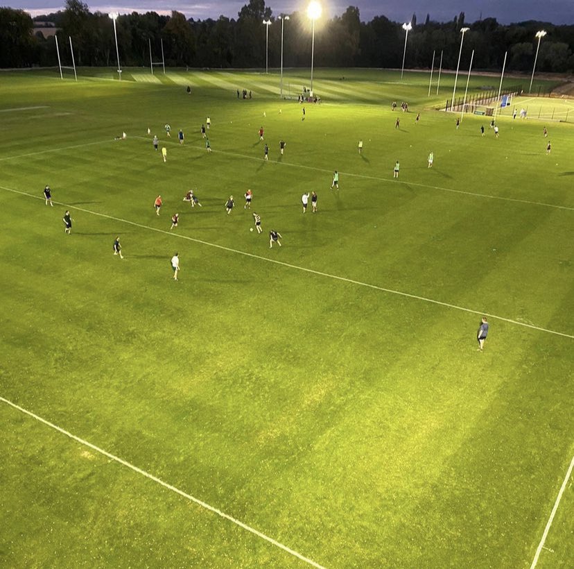 Pre season has begun and we are looking forward to our first full week back at it. We welcome any newcomers to come and give us a try as we prepare for the first full season in forever! Join us @ 19:00 at the club. The bar is open for a semi! 😉 #upthetows #itscominghome