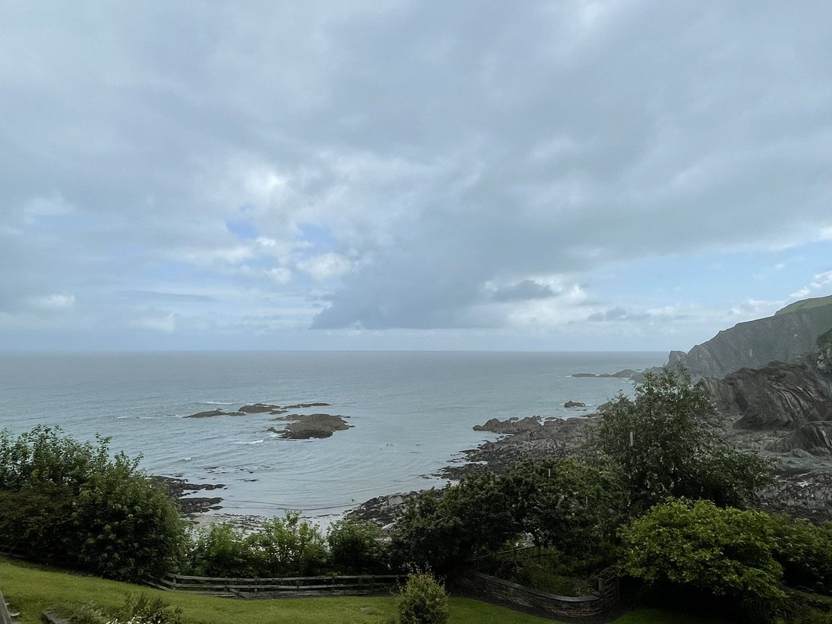 andytheedom's tweet photo. Caught in the rain on a quick cycle #devon #cyclingshots #hilly #countryside #coast #coasttocountry #lee #woolacombe https://t.co/G4d40enUnp