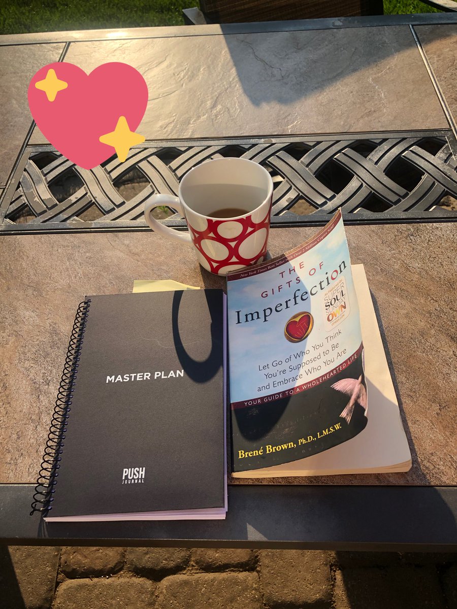 Starting my day with sunshine, motivation and intention. Loving this book and planner! #D60reads <a href="/ChaleneJohnson/">Chalene Johnson</a> <a href="/BreneBrown/">Brené Brown</a>