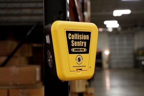 SentryProtect's tweet image. What lurks behind that blind corner? A forklift? A person? Could be two forklifts! And when those paths cross, it could result in an accident. Collision Sentry Corner Pro collision warning system helps prevent accidents at blind corner intersections.  #CollisionWarning