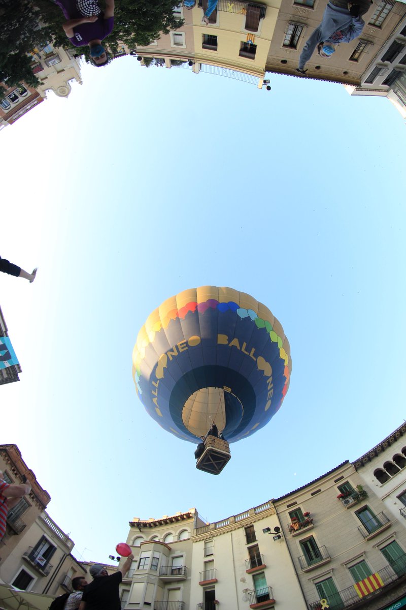 Dissabte gaudirem del vol de ciutat! 😍 

⏰ A partir de les 6:30h del matí els globus es començaran a inflar a la plaça de l'Ajuntament, Cal Font, al camp de futbol de Fàtima, a l'estació d'autobusos i al Parc Central!  ✨