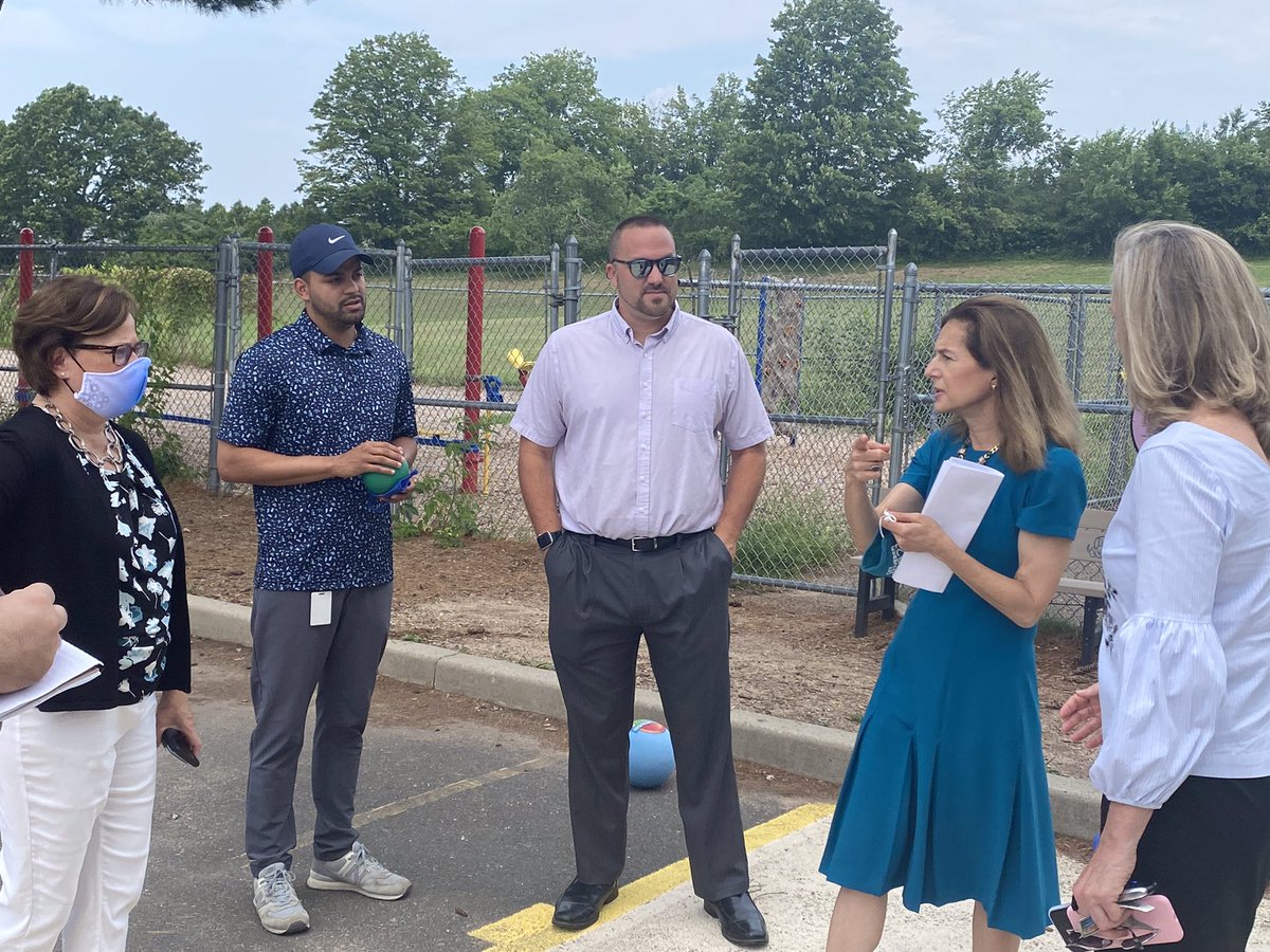 LGSusanB's tweet photo. I visited Mountain View School and Bristol Eastern High School with Mayor @EllenZoppo to highlight their ongoing efforts on youth employment programs and summer camps. https://t.co/k3H2bg1Og1