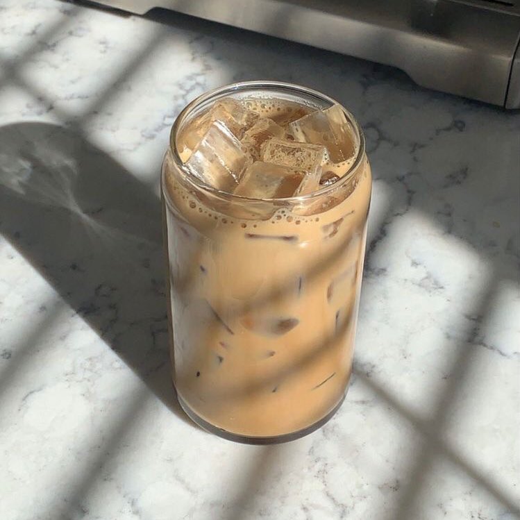 Exulansista's tweet photo. Confirmen que a todos nos gusta el café helado. https://t.co/LNV2WxODZ2