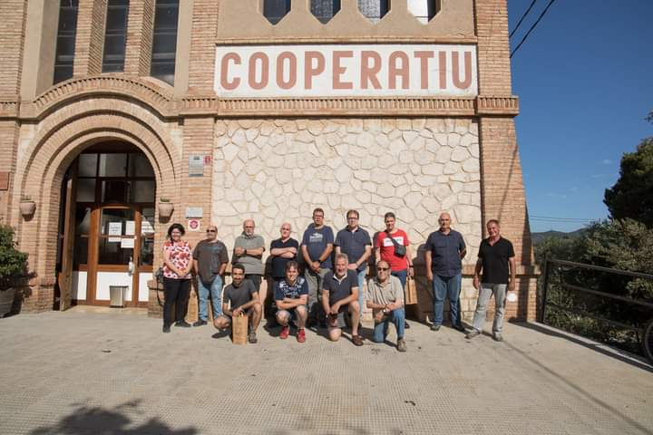 El passat dissabte, vam trobar-nos amb tots els participants a l'exposició EL MODERNISME AL SERVEI DEL CAMP. Moltes gràcies de nou a tots per la vostra participació!