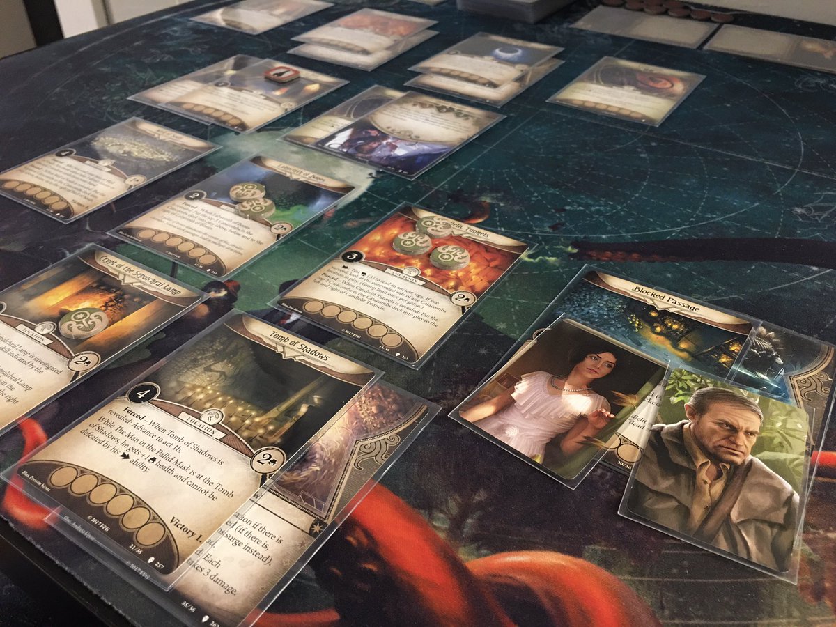Nathan_Adam's tweet photo. Not sure what kind of expedition leader abandons one of his team members in an asylum, but in the grand scheme of things, a psychic may have been better than a student when facing the uncertainty of the Tattered King!
#ReturntothePathtoCarcosa
#ArkhamHorrorLCG
#FantasyFlightGames https://t.co/UqnSGcPe1q