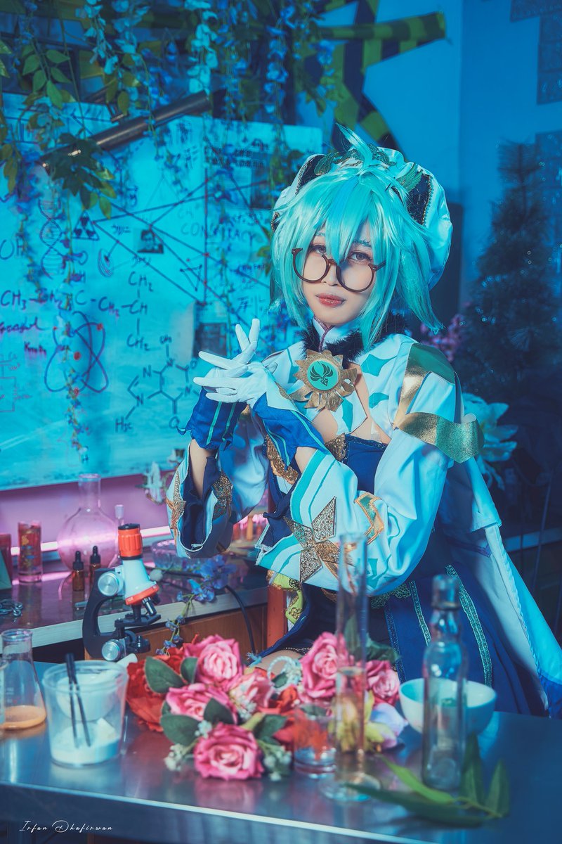 Lynnette_cos's tweet photo. I'm Sucrose, an Alchemy Researcher. 
I heard you've been to a lot of places. If you could tell me about your interesting journey, I'd be really happy.
🧪🧪
Sucrose - Genshin Impact

#Sucrose #GenshinImpact #Genshin_Impact #GenshinImpactcosplay #genshincosplay #cosplay #cosplayer https://t.co/ax0a8lhmPS