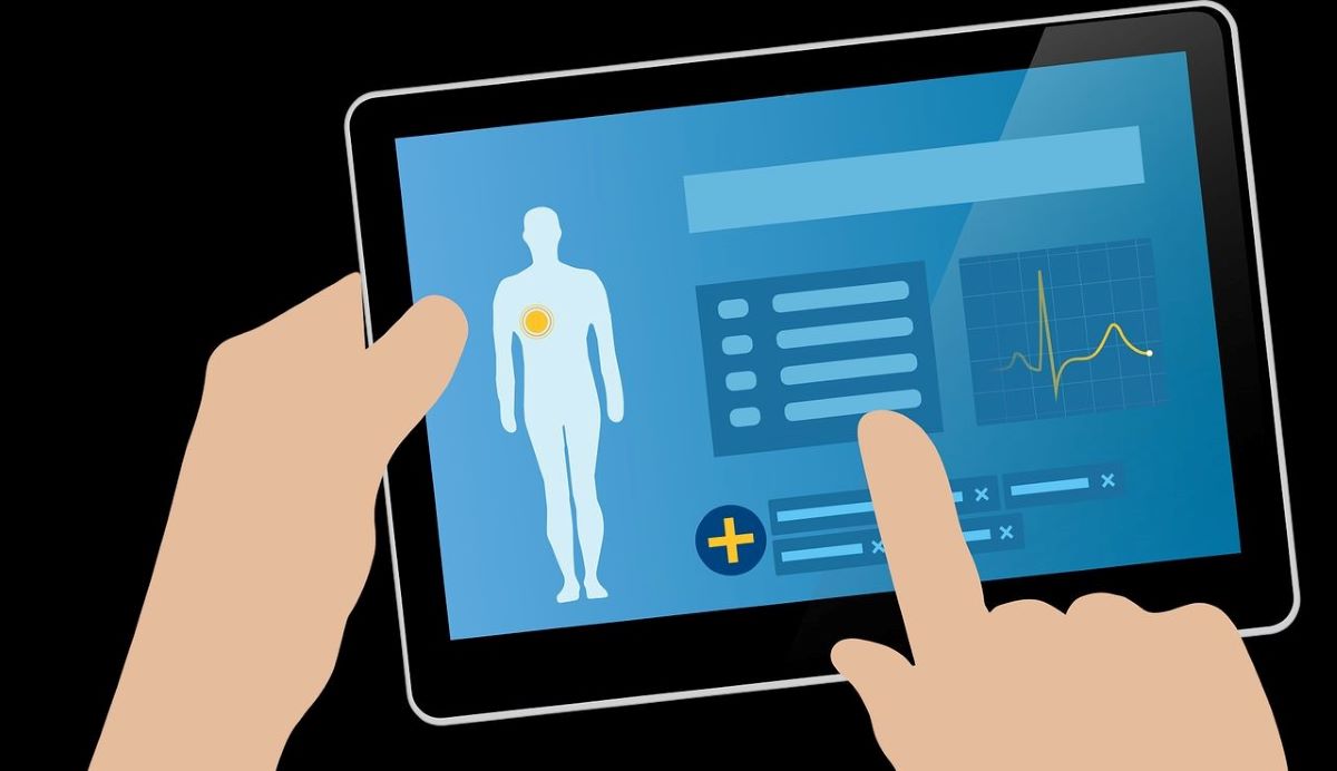 startuptickerCH's tweet photo. Mit smarter Patientenglocke zum Sieg @ZHAW_IIE  Startup Challenge https://t.co/Oyar4Tnr9E https://t.co/W4fryRhxll