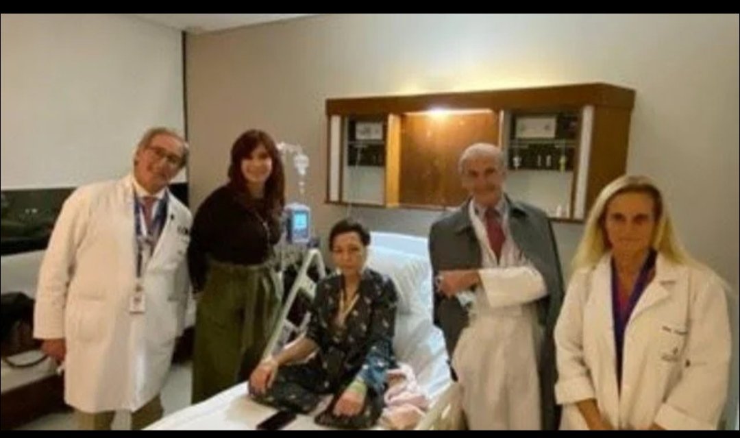 SebaChiar's tweet image. Me sorprende la cantidad de gente que todavia se escandaliza con la hipocresía de los políticos. Yo empezaría a hablar de los médicos y del opus dei.