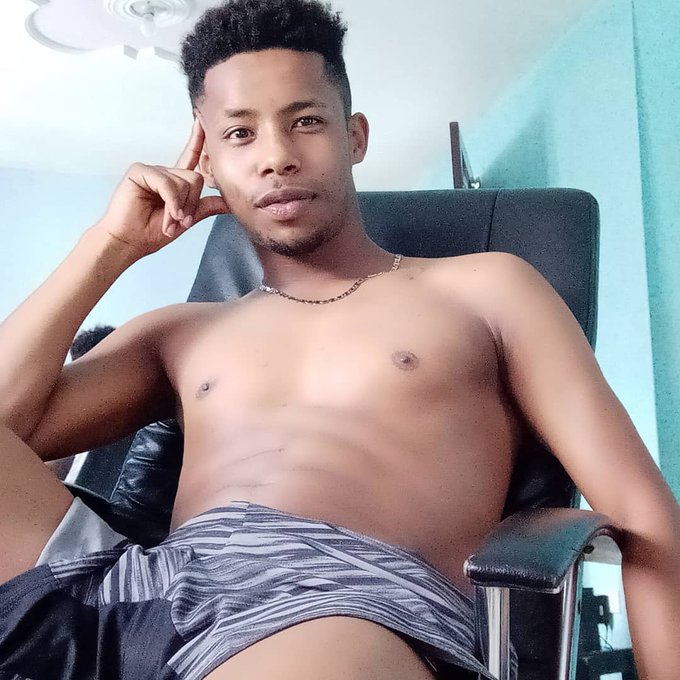 Que hacemos hoy??? #alejandrolatinboy #BlackBoyJoy #blackgaydick #BlackCockSuperiority #GanasdeVerte<a href="/tag/alejandrolatinboy"class="tags">#alejandrolatinboy</a><a href="/tag/blackboyjoy"class="tags">#BlackBoyJoy</a><a href="/tag/popayan"class="tags"><span>#popayan</span></a><a href="/tag/onlyfansgays"class="tags"><span>#onlyfansgays</span></a><a href="/tag/blackcocksuperiority"class="tags"><span>#blackcocksuperiority</span></a><a href="/tag/gaymilitary"class="tags"><span>#gaymilitary</span></a>