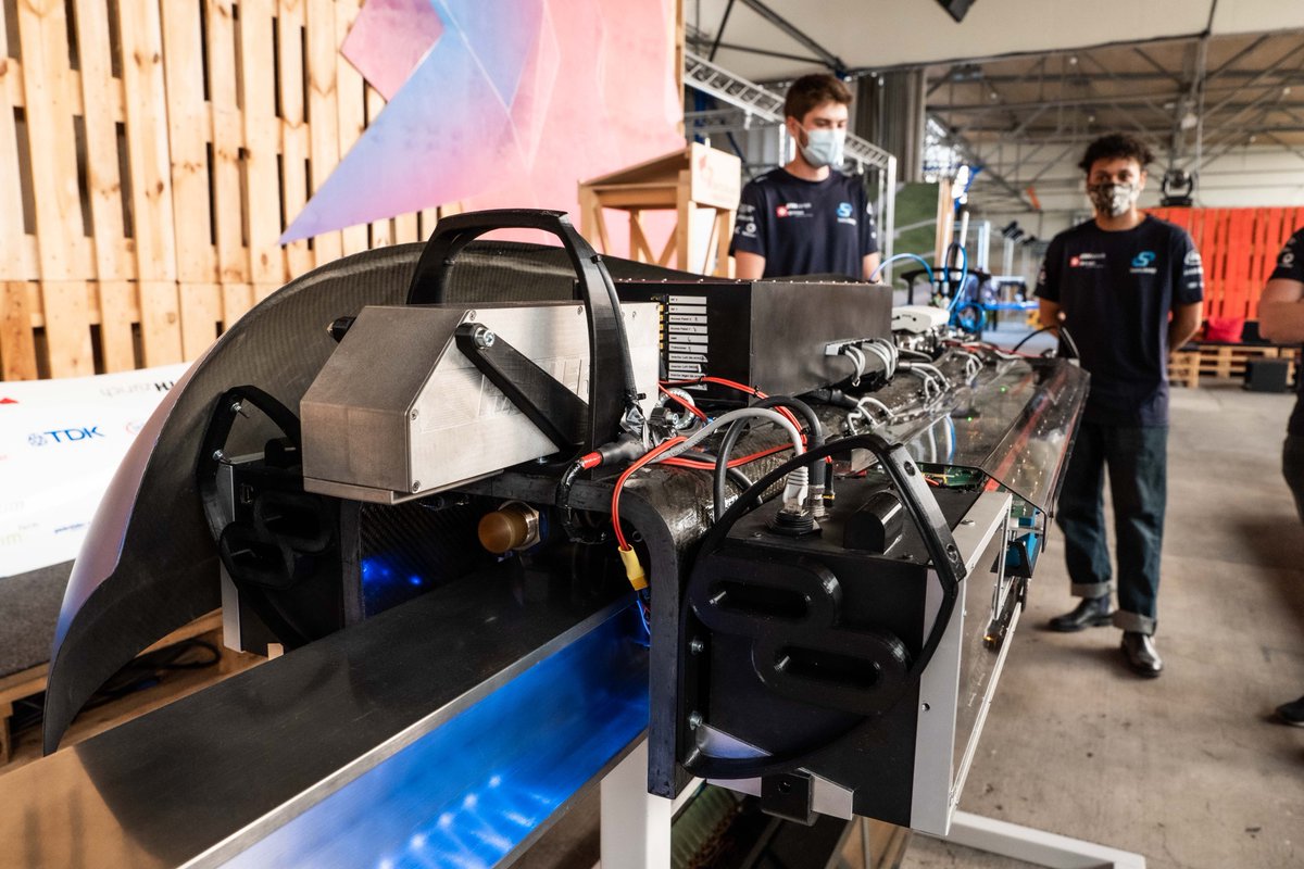 swissloop's tweet image. First impressions from our rollout last Friday. Stay tuned for more coming soon!

#Swissloop