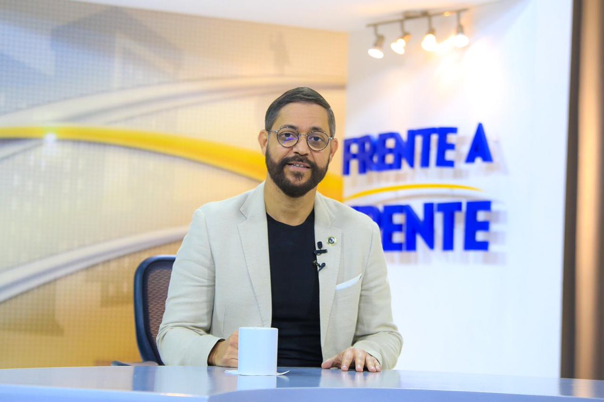 Diario El Salvador Seccion Politica S Tweet Depais Lo Que Buscamos Es Llegar A La Verdad Tanto En Los Fondos A Oeneges Como En La Asignacion De Sobresueldos A Funcionarios Menciona