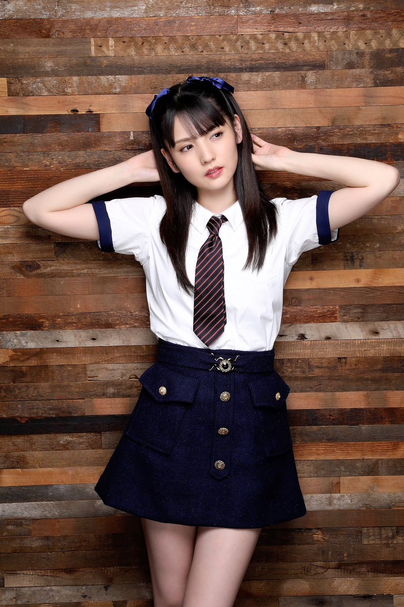 道重さゆみ 太ももあらわなミニスカ姿 セクシーで愛らしい 最高すぎてロック画面に Oricon News