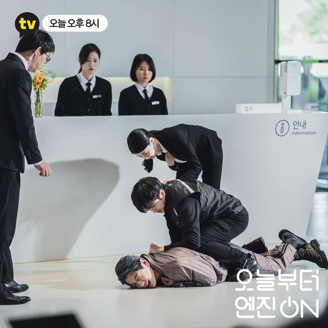 DramalandBR's tweet photo. 📸 | #KimMinSeok e #LimHyunJu em imagens promocionais do k-drama #EngineOnFromToday ou #StartUpTheEngine. https://t.co/7BljiF5NrG