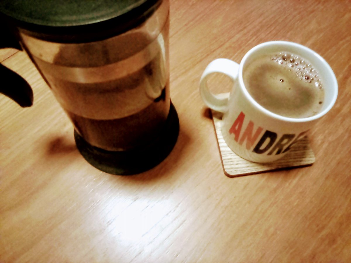 #NHSBigTea #NHSHeroes <a href="/LancHospCharity/">Lancashire Teaching Hospitals Charity</a> 👏👏👊 
Hope #Coffee is ok 
Every #donation helps 👊 #NHS ❤️