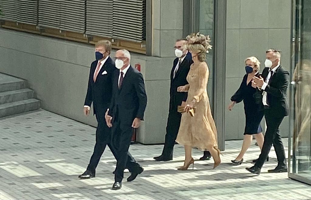 Der_BDI's tweet photo. 🇳🇱 Hartelijk welkom – Herzlich willkommen im Haus der Deutschen Wirtschaft @koninklijkhuis 🇳🇱 #STABEDEU https://t.co/0eKUEUDzw2