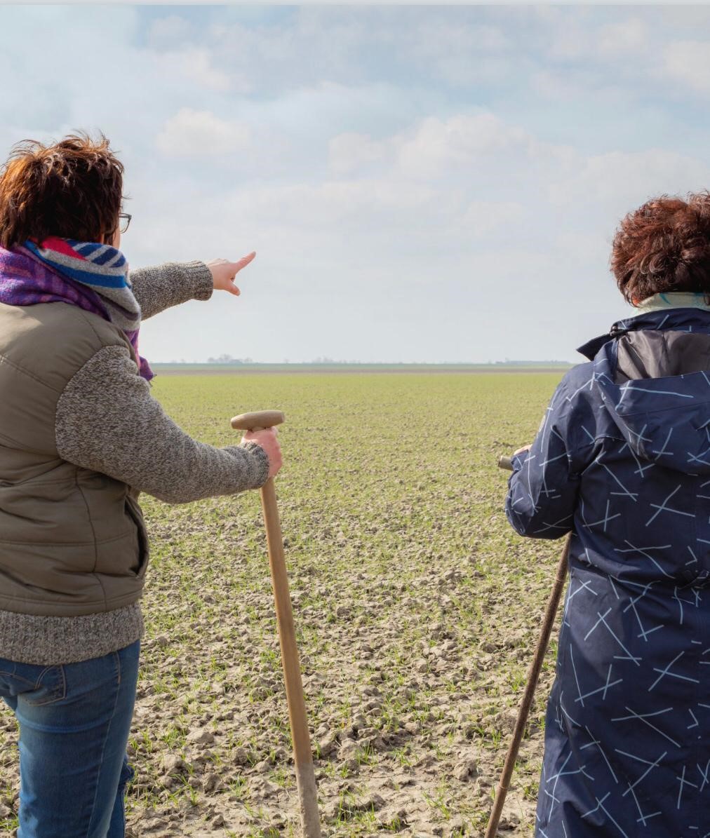 Acacia Water (@wateracacia) on Twitter photo Een feestelijk moment bij <a href="/SPNA_agro/">SPNA agroresearch</a> voor de #duurzame agrarische sector. Vandaag start het project #ZoetopZout om de klimaateffecten zoals #droogte en #verzilting op te kunnen vangen rond het Lauwersmeer. Meer info: zoetopzout.nl <a href="/PCGGlas/">Peter Glas</a> <a href="/LTONoord/">LTO Noord</a>, <a href="/ThePotatoValley/">The Potato Valley</a> Een feestelijk moment bij <a href="/SPNA_agro/">SPNA agroresearch</a> voor de #duurzame agrarische sector. Vandaag start het project #ZoetopZout om de klimaateffecten zoals #droogte en #verzilting op te kunnen vangen rond het Lauwersmeer. Meer info: zoetopzout.nl <a href="/PCGGlas/">Peter Glas</a> <a href="/LTONoord/">LTO Noord</a>, <a href="/ThePotatoValley/">The Potato Valley</a>