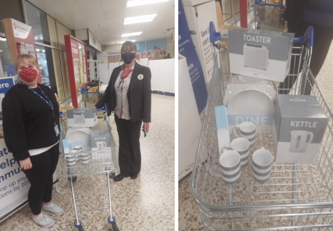 StevenageBC's tweet photo. Tesco Stevenage has partnered with our SADA service, to help us create Safe Spaces for fleeing families. With this support we are able to help more families that often have to leave everything behind. 
If you need support email SADA@stevenage.gov.uk or call 01438 242666. https://t.co/eCX6647aok
