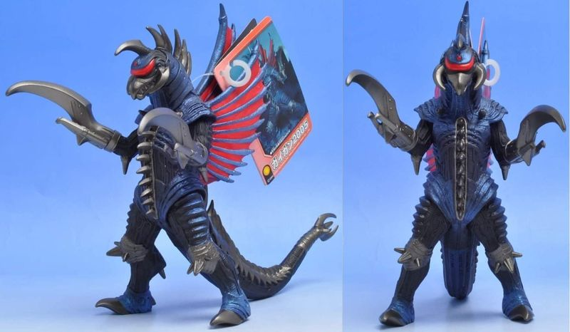 ZillaFigureBot's tweet photo. Goji Figure of the hour! Bandai Japan 2005 Movie Monster Series - Gigan 2004 https://t.co/UoOEXDo788