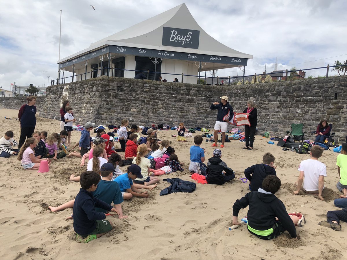 DCSJ_official's tweet photo. 🌊  Oh they do like to be beside the seaside…. especially when there’s beach cricket, safety displays from the @RNLI, ice cream, burying their teachers… 😂 Years 3 to 6 had a 😎 time. https://t.co/BPcPX6Uwfz