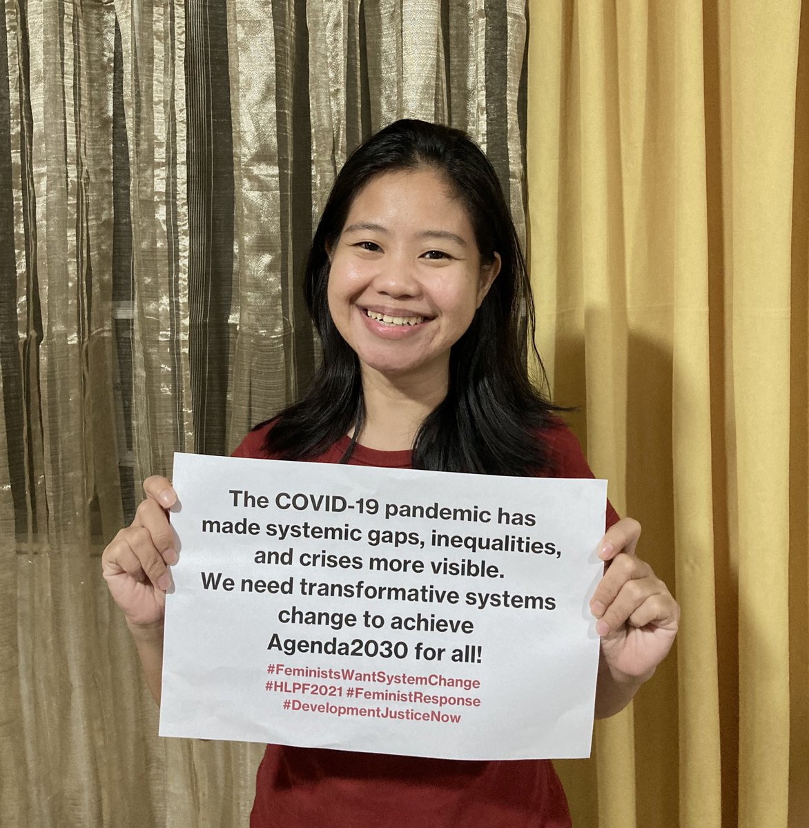 Wearing RED & asking States to ensure an equitable #COVID recovery! The pandemic has made systemic gaps, inequalities, & crises more visible. We need transformative systems change to achieve #Agenda2030 for all! #FeministsWantSystemChange #FeministResponse #DevelopmentJusticeNow