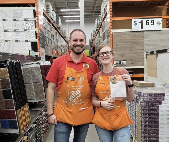 Shout out to Des! Flooring specialist that got 4 Pro Xtra this weekend! <a href="/BrandonBeachHD/">Brandon Beach</a> <a href="/TracyKatz13/">Tracy Katz</a> <a href="/JasonMazinski/">Jason Mazinski</a> @Sean_Monty_