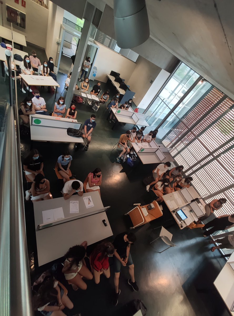 Universitat de Girona (@univgirona) on Twitter photo Els estudiants que participen al Jove Campus de Recerca han visitat la <a href="/UdGBiblioteca/">UdG Biblioteca, edicions i continguts</a>.
#UdGCampusEstiu Els estudiants que participen al Jove Campus de Recerca han visitat la <a href="/UdGBiblioteca/">UdG Biblioteca, edicions i continguts</a>.
#UdGCampusEstiu