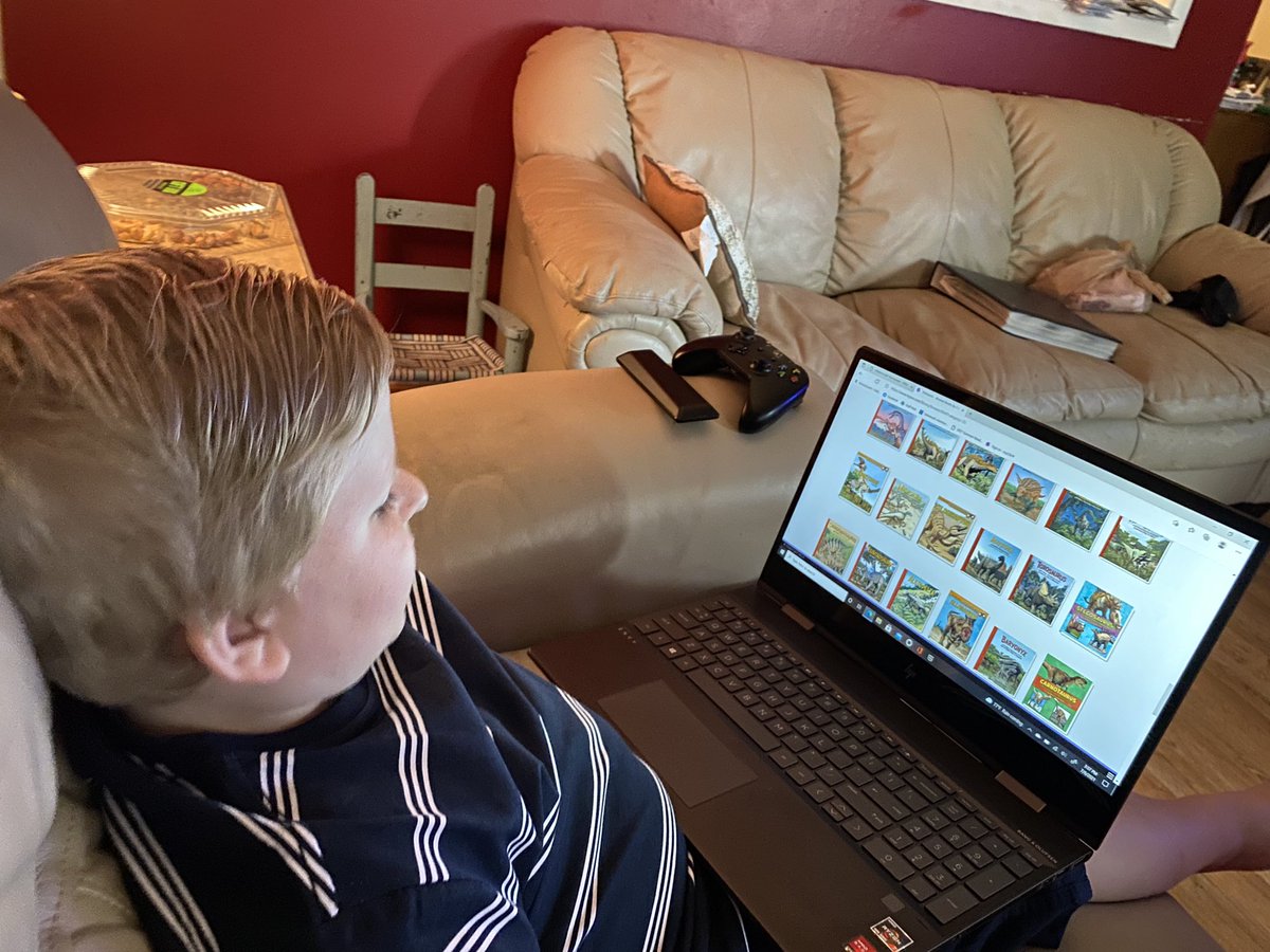 Limona_MC's tweet image. When your aunt is a media specialist and you come over to visit, some reading on @ReadonmyON @myONreader is a must! I think we may have a budding paleontologist on our hands! @PlantCityJulie @myONinHC  What are you reading?