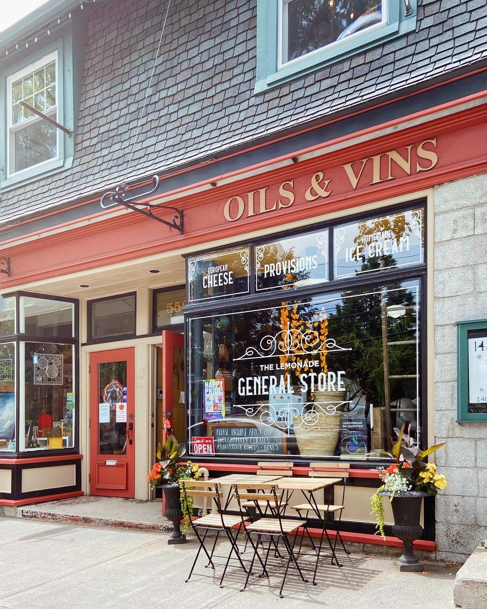 The Halifax Hydrostone is well known for its local selection of restaurants, boutiques, and the quaint village architecture that will transport you back in time 🥰

📍 Lemonade General Store – 5525 Young Street
📷 <a href="/mike/">Mike</a>.cyr | instagram.com/p/CQlWBZ7HQ02/