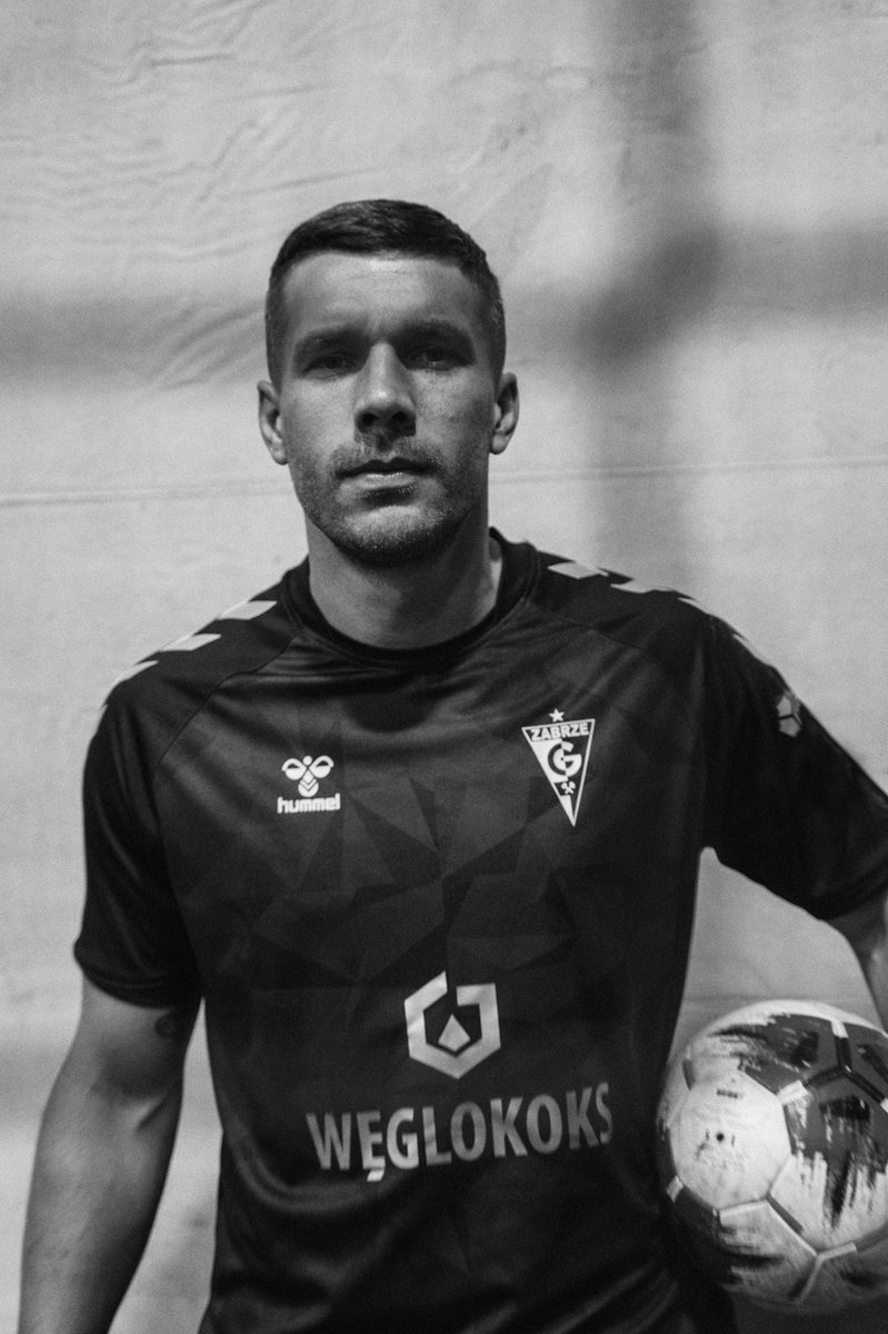 Lukas Podolski Com Poland Zabrze Where It All Began I M Returning Home A Strong Special Feeling Which Fills Me W Big Pride To Play For This Club Home Newchapter Soccer Gornikzabrzessa