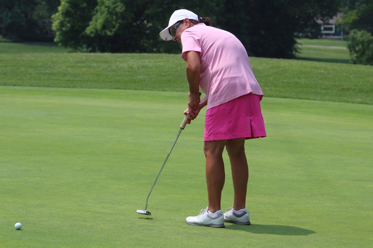 GolfHouseKY's tweet photo. On Tuesday’s, we wear pink. 💅🏻 #ProLady https://t.co/wcGEBaDVQH