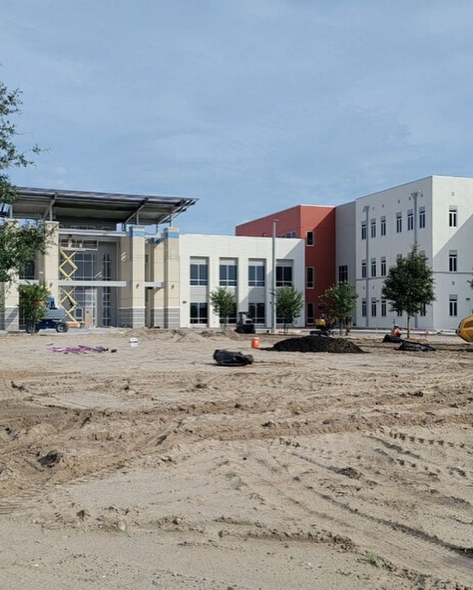 PCPS is offering a one-time opportunity for students currently enrolled at Haines City High to apply for enrollment at Davenport High, which opens in August. Details: polkschoolsfl.com/newsrelease/da…