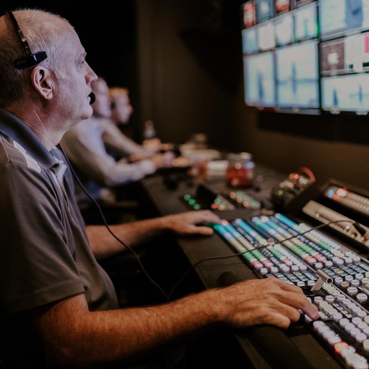 livethemvmt's tweet photo. Join us for a behind the scenes tour of FAC production. Check out our facilities including our state of the art broadcast control room and Apostolic Collective studios. Find out exactly what equipment and services we use each week. Take part in a live Q&amp;A with members of our team https://t.co/5nRN8C1jSI
