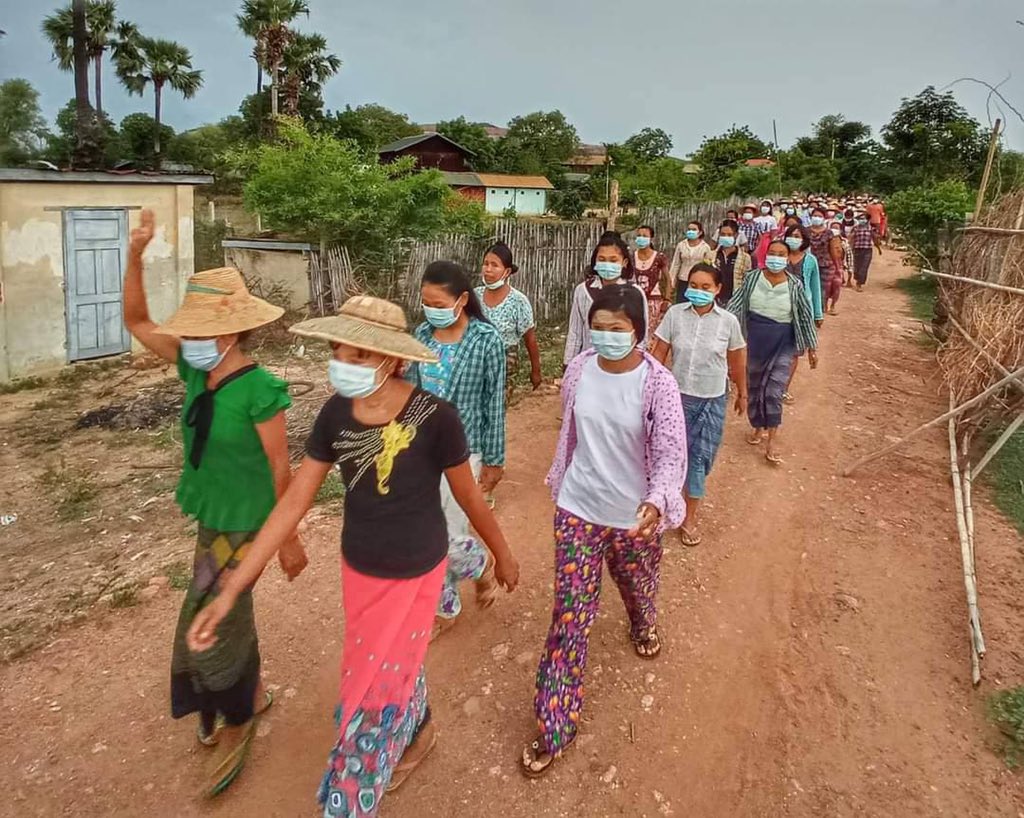 Local residents from Phaungkar village, Salingyi township marched through rural villages to annihilate evil military Junta on this evening. #July6Coup  #WhatsHappeningInMyanmar  #DreadfulCovidAmidMilitaryCoup