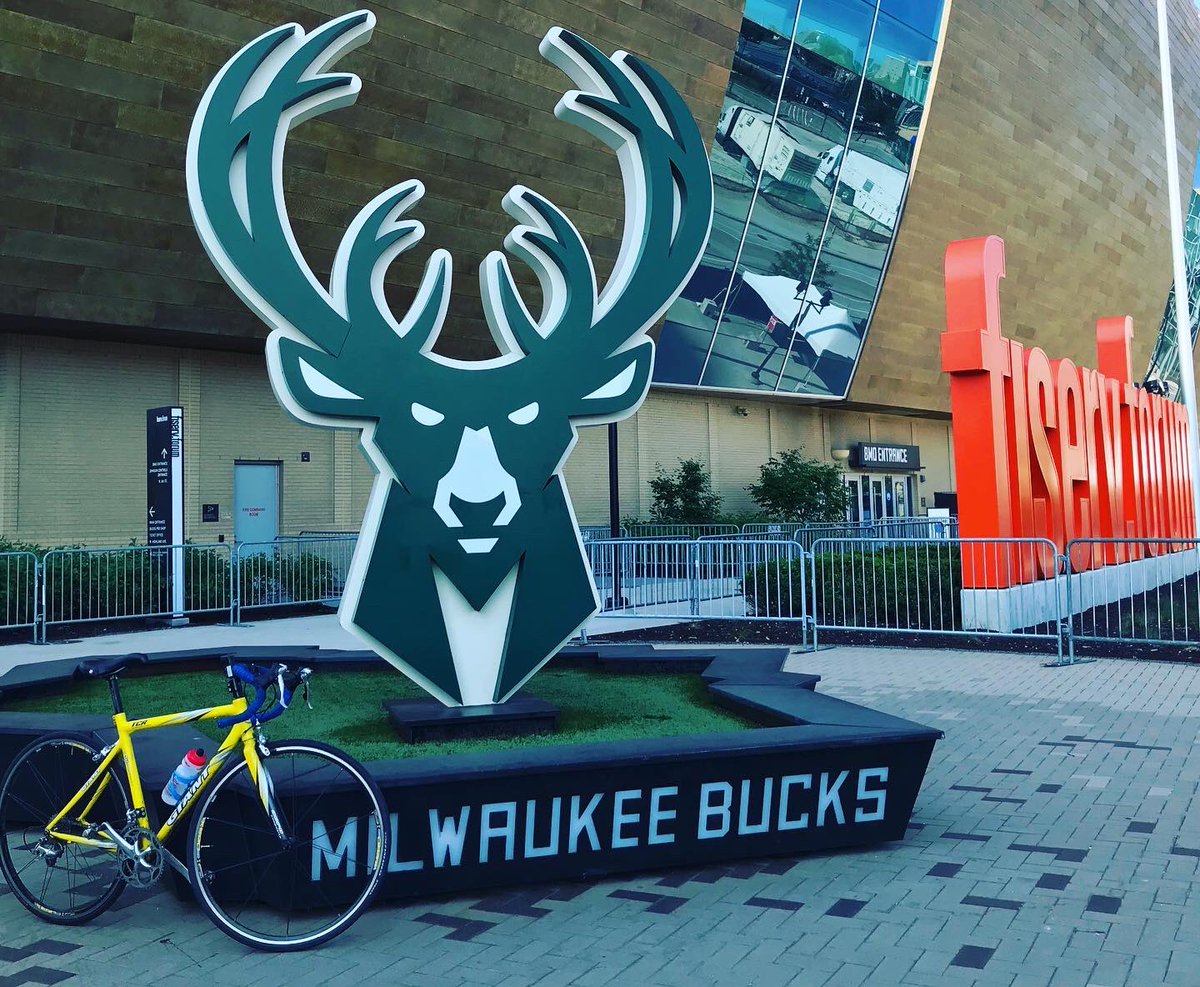 Dave_Steele's tweet photo. A quick 15 miles around MKE on my birthday before the heat kicks in … #summerbirthdays #44andfly https://t.co/v3LGtSuU0T