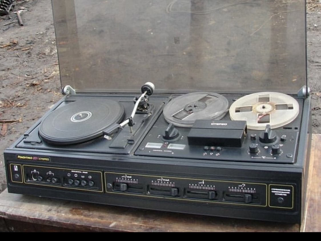 Steve Guttenberg tweet media