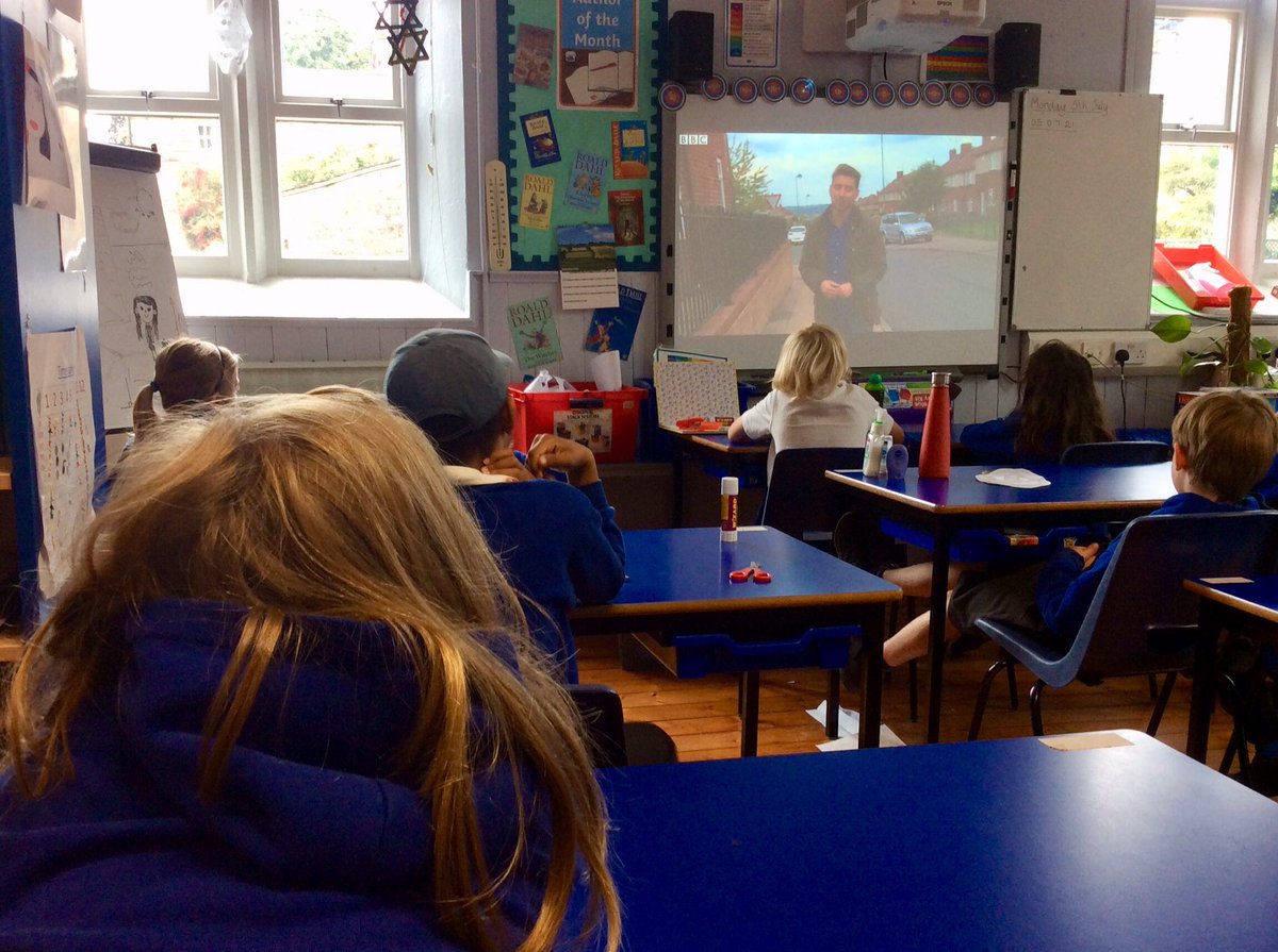 elton_school's tweet image. In  Assembly we watched Manar’s story @BBCNewsround linking with our KS2 literacy. We’re listening to a great book, The Boy at the Back of the Class @OnjaliRauf &amp;amp; thinking of refugees.
#inclusion #diversity #understandingandacceptance #derbyshiredales #peakdistrict #matlock