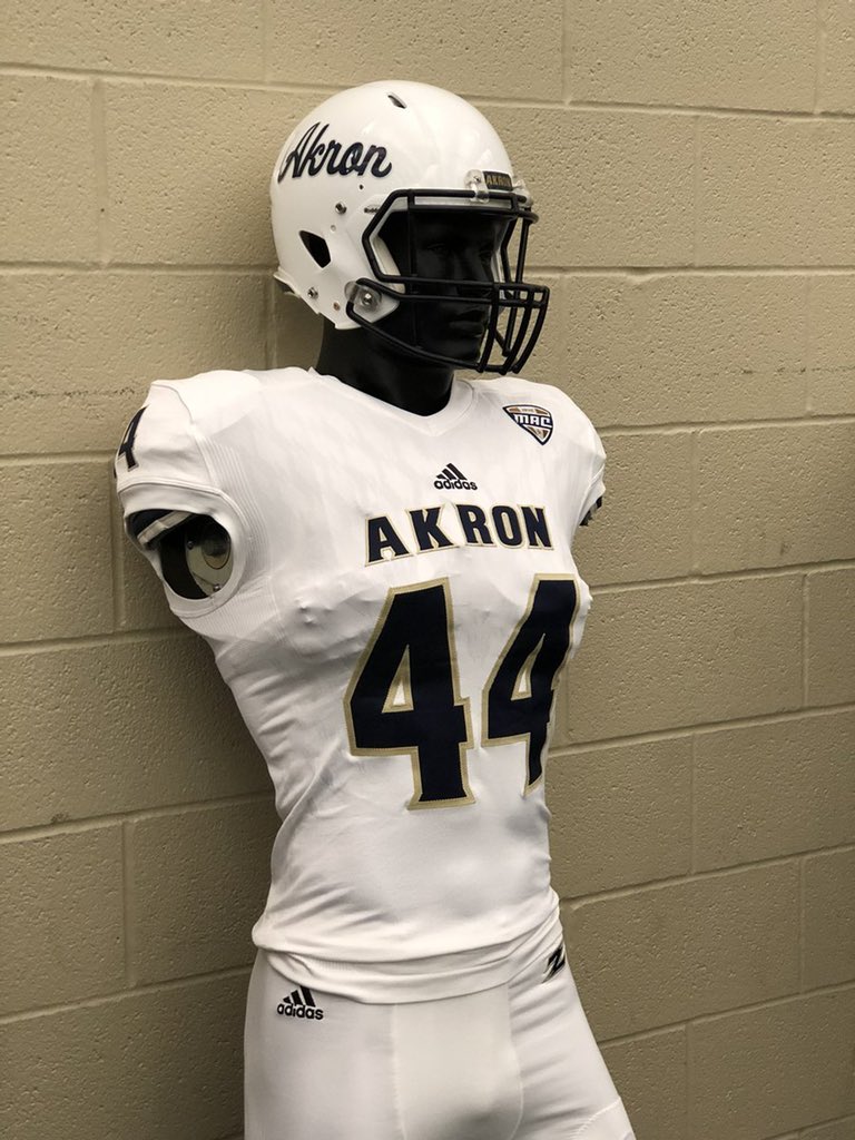 bmoorecfb's tweet photo. #UniformTuesday
Akron https://t.co/nVBjj3GGlv