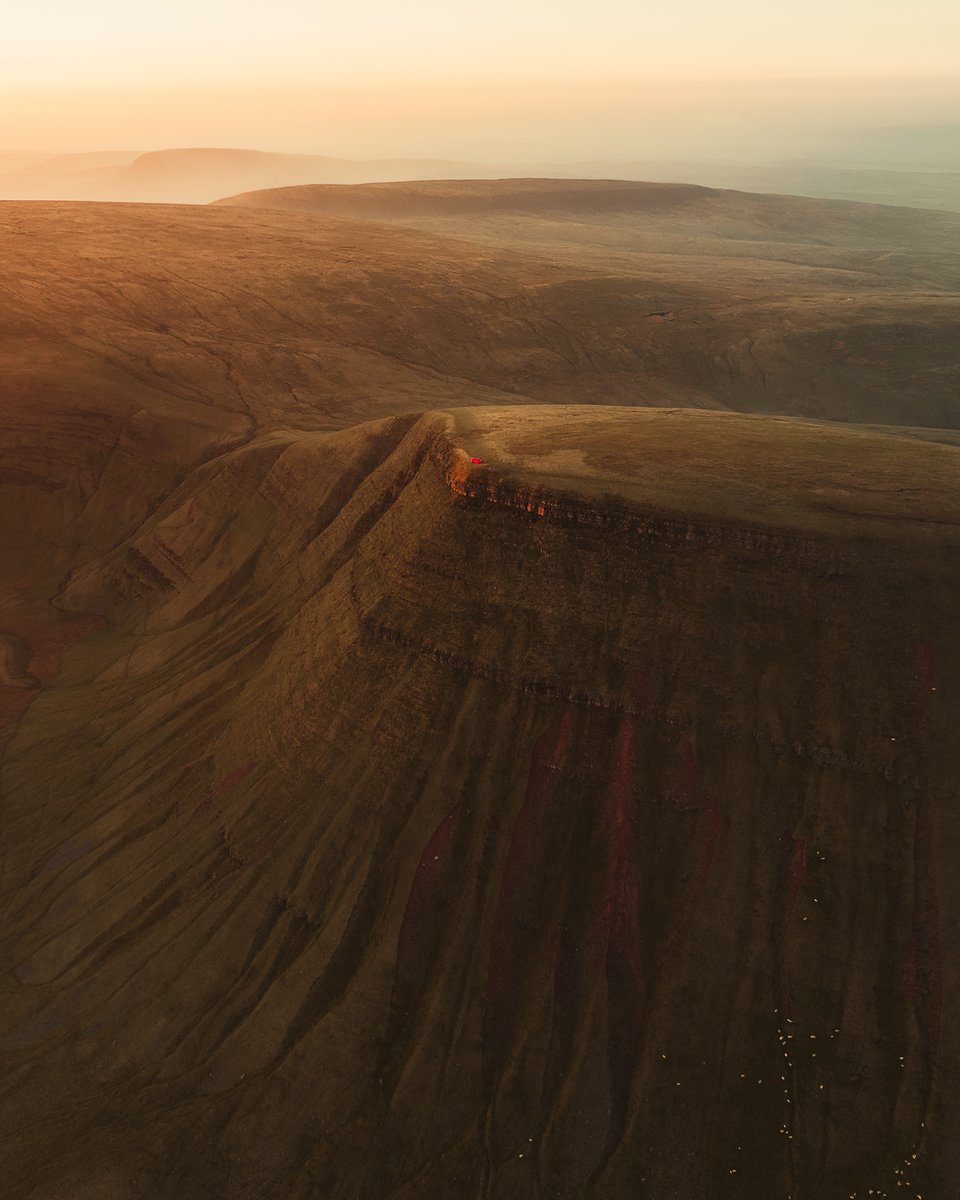 Wild camping in beautiful Wales! remember #leavenotrace
#wales #cymru #dji #djiair2s #dronephotography #mountains #llynyfan