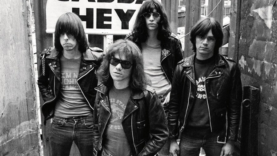 “You mess with one of us, you mess with all of us.” Johnny Ramone.

Photo by Ian Dickson

#JohnnyRamone
#COMMANDO
#Ramones
#JohnnyRamoneArmy