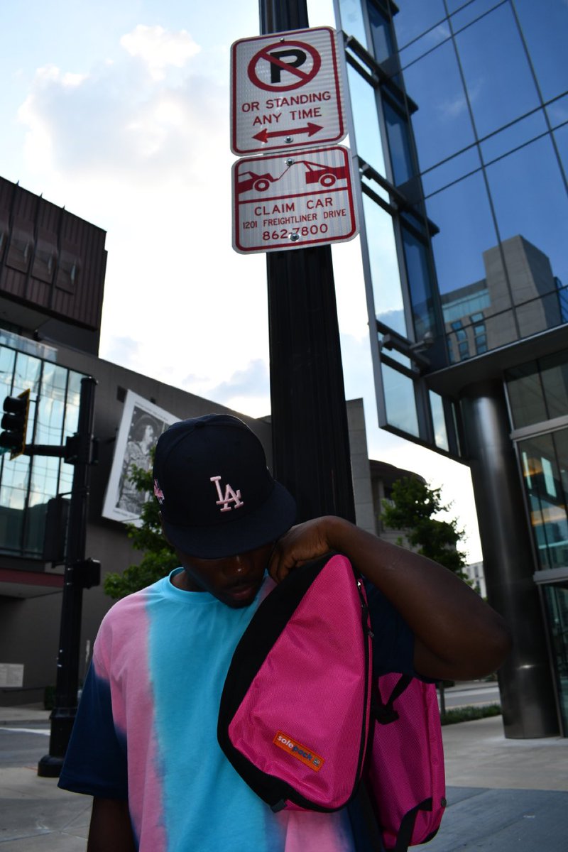 nic_buckets's tweet photo. Manifest your Destiny🙏🏾 #Undeniable #believeinyou #swmcc #flytheflag #summer2021 🎒: @solepack 💧: @Phatkaps https://t.co/bizyyjVayC